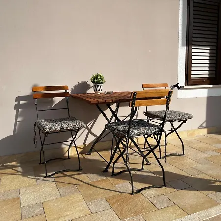 Lina Apartament Zadar